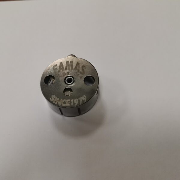 4.03.334 шпульный колпачок Famas 224