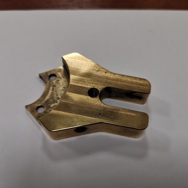 4.05.201 Лапководитель в сборе к Famas 224