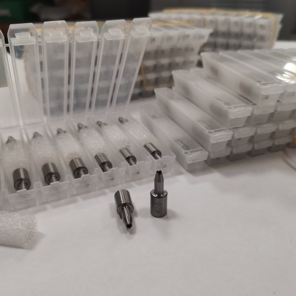 Пробойник для раскройного комплекса Ф2