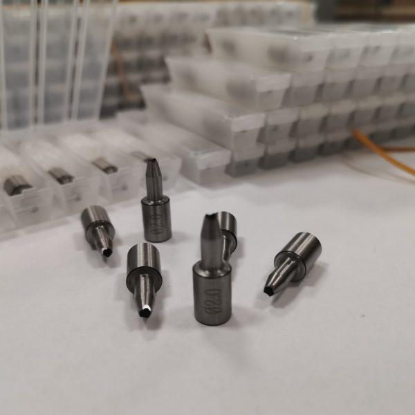 Пробойник для раскройного комплекса Ф2